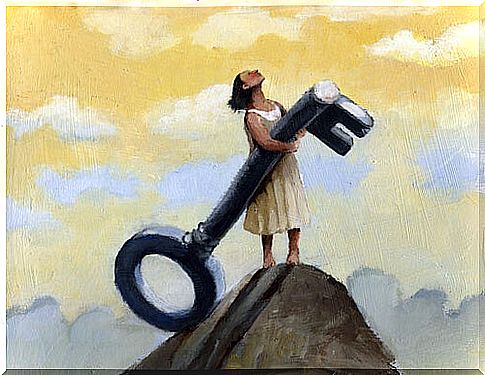 Woman carrying key.
