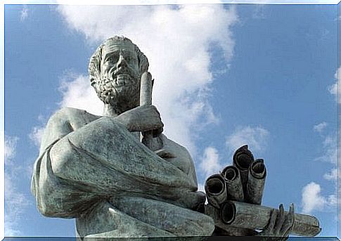 Statue of philosopher